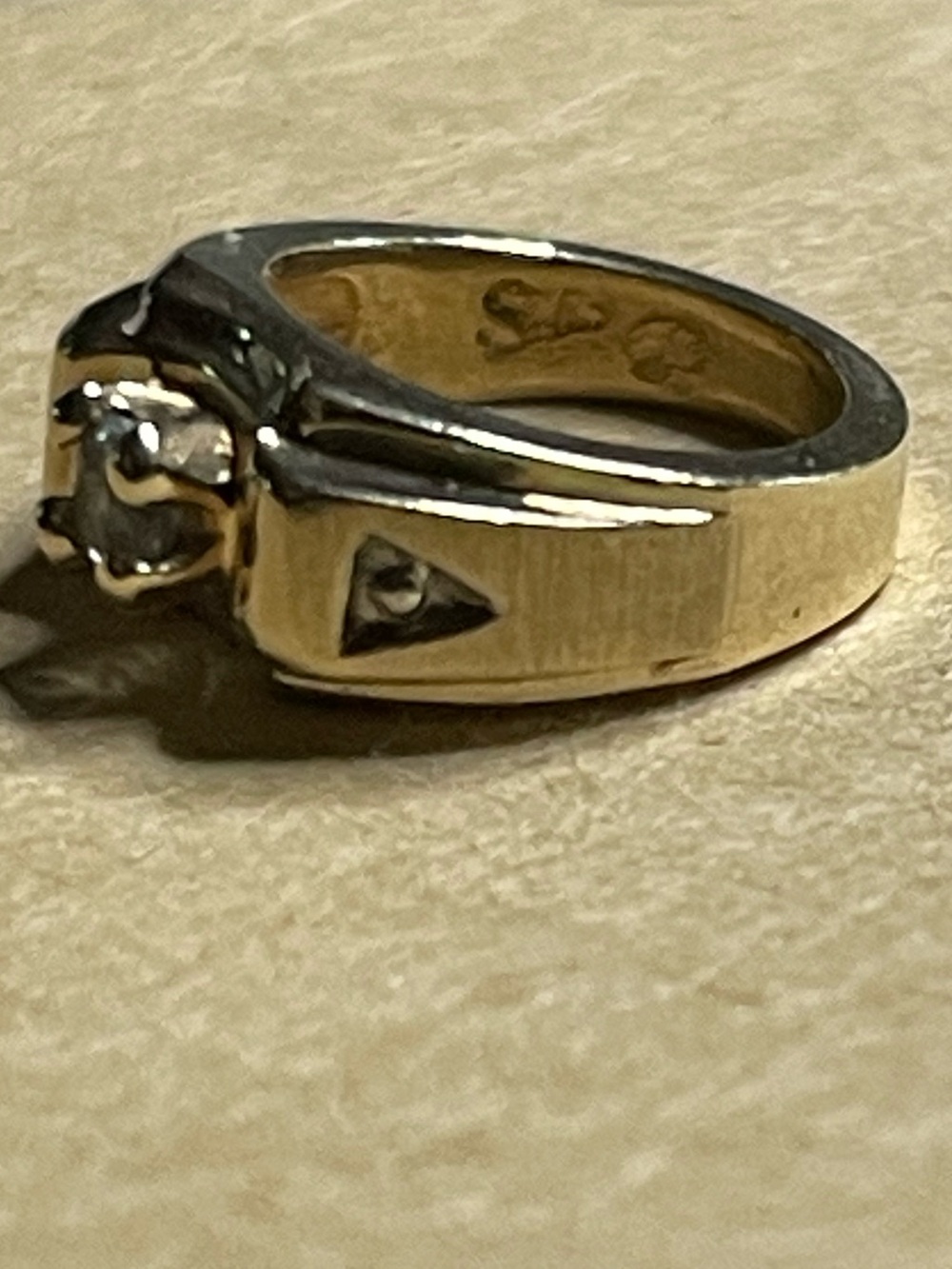 10KT SMALL Charm Size Ring with Diamond Chip. Very cute. See photos. - Picture 8 of 16